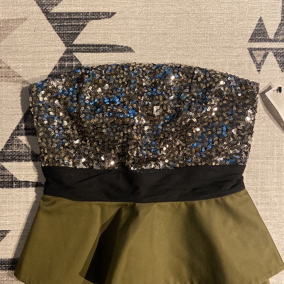 NWT Alice + Olivia Olive Bethany Sequin Peplum Cocktail Dress - Picture 4 of 8